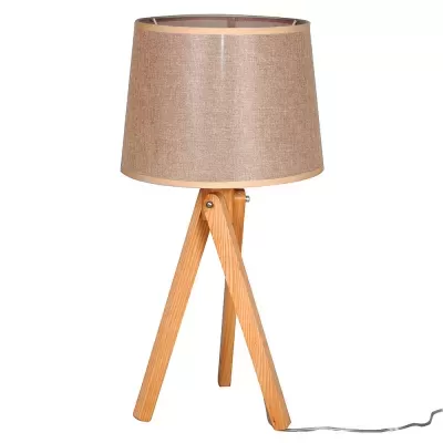 Abajur com base de madeira clara e cúpula bege de tecido