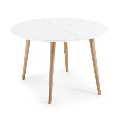 Mesa redonda branca com pés em madeira clara