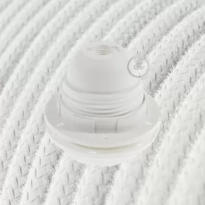 Foco de lâmpada branco sobre corda trançada branca com detalhes coloridos