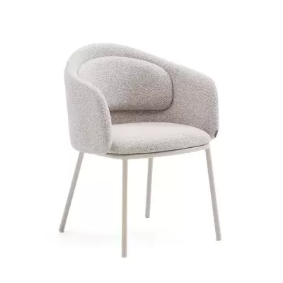 Cadeira cinza com estofado felpudo e estrutura metálica