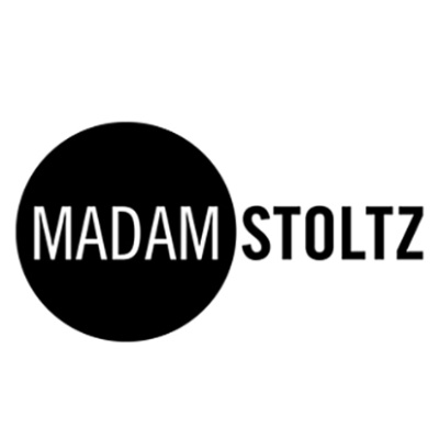 Logótipo da marca Madam Stoltz em preto e branco