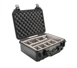 Pelicase 1550 - Caixa Média de Transporte com Espuma e Compartimentos