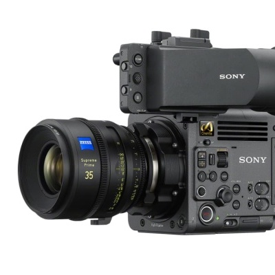 Sony BURANO, GP-VR100 grip + 3x CEBG960T memory cards