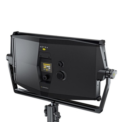 Litepanels Astra IP 2×1 (Standard Yoke, EU Power Cable)