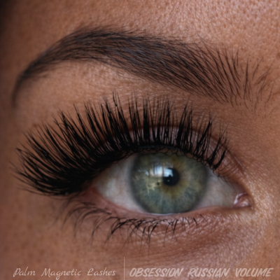 Olho com pestanas postiços e texto Palm Magnetic Lashes OBSESSION RUSSIAN VOLUME