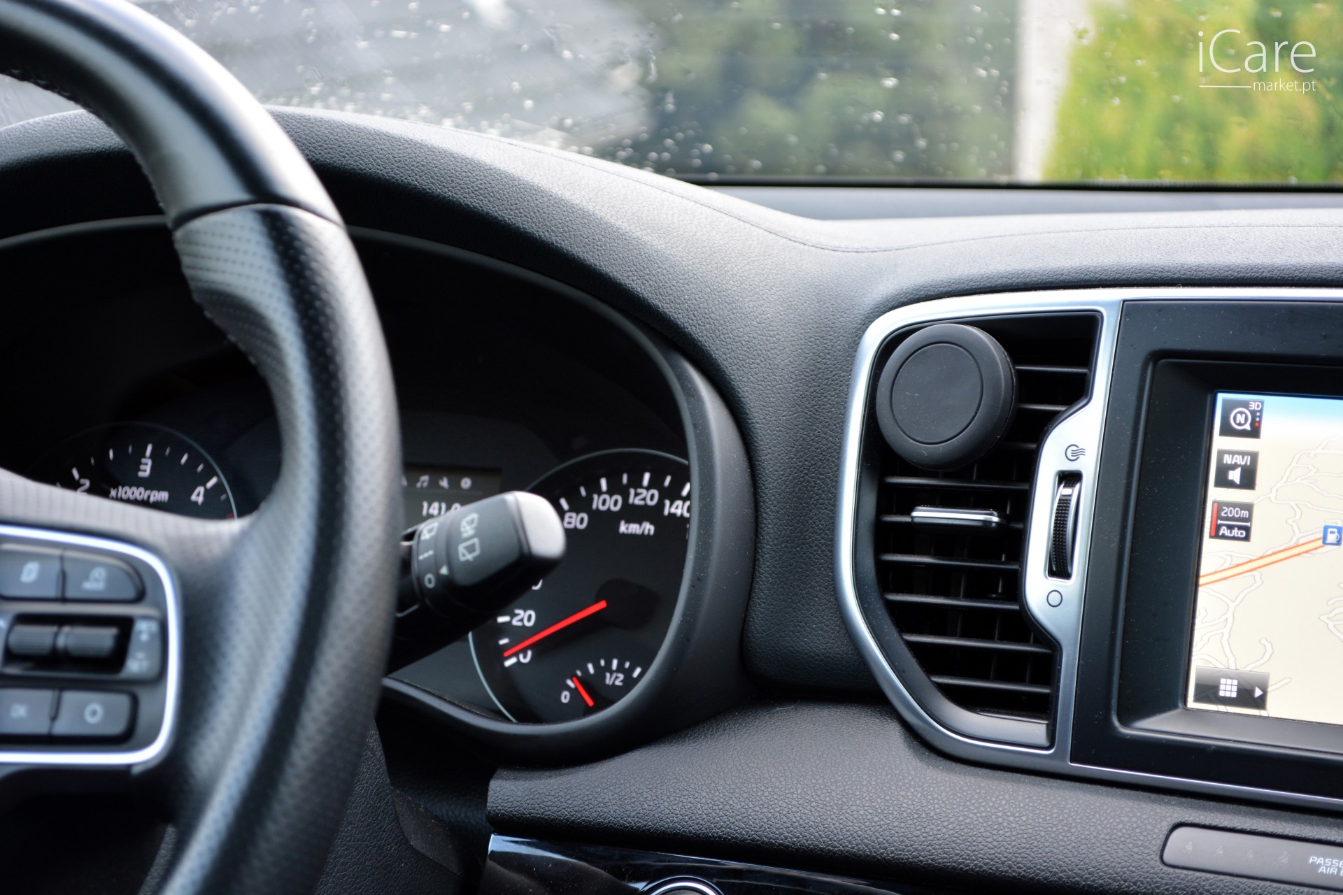 Suporte Magnético 360º Force Plus Wozinsky para automóvel Painel de automóvel com velocímetro e ecrã tátil de navegação