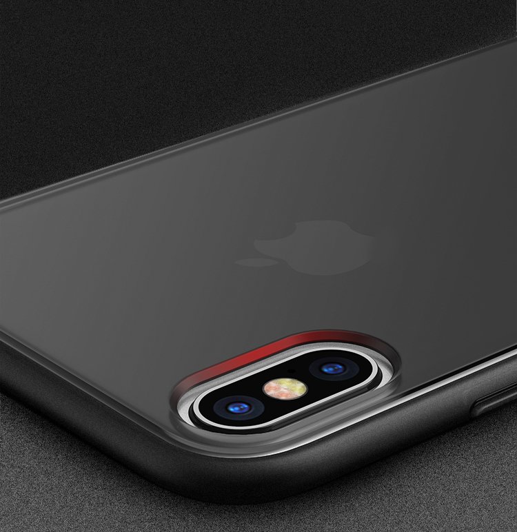 iPhone XR Capa Transparente Mate iPaky Cucorolis Smartphone preto com capa transparente e câmara dupla com detalhes vermelhos