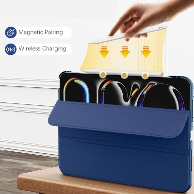 Capa de tablet azul com iPad e Apple Pencil demonstrando carregamento e emparelhamento magnético