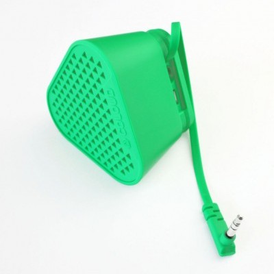 Coluna portátil verde com cabo jack 3.5mm
