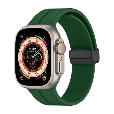 Relógio inteligente com pulseira verde escura e ecrã digital colorido em moldura metálica prateada