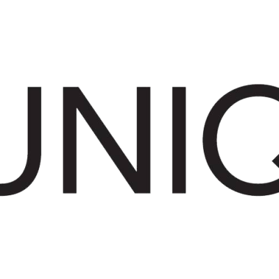 Texto preto UNIQ em fundo branco