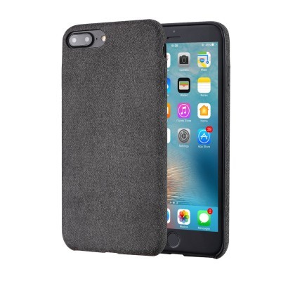 Telemóvel com capa cinzenta texturada e ecrã iOS visível