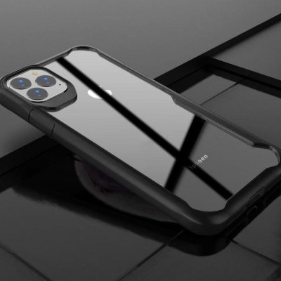 Capa transparente para smartphone com bordas pretas e recorte para câmara