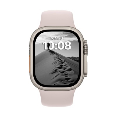 Relógio inteligente com caixa prateada e bracelete rosa claro em silicone com ecrã retangular a cores