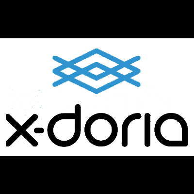 Logotipo com texto 'x-doria' e símbolo geométrico azul