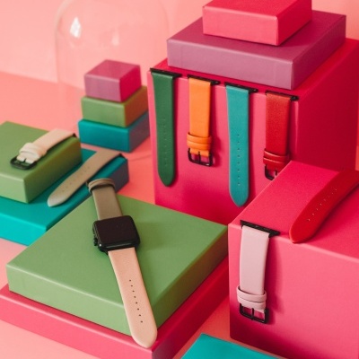 Pulseiras coloridas para relógio inteligente em caixas coloridas