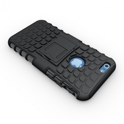 Capa protetora preta texturizada para smartphone com recorte para câmara e logótipo da Apple