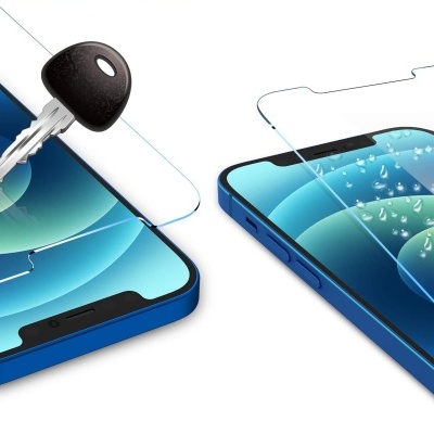 Telemóveis azuis com película protetora e chave preta