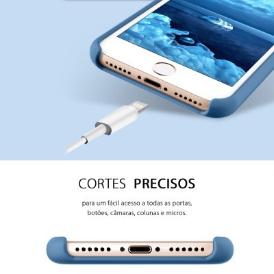 Smartphone com capa azul e cabo de carregamento com texto sobre cortes precisos