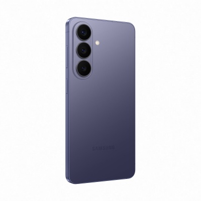 Smartphone Samsung roxo com três câmaras traseiras e botão lateral