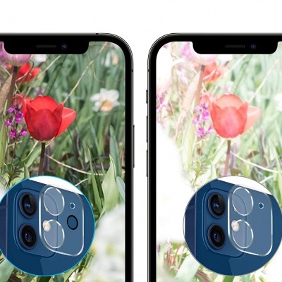 Dois telemóveis com proteção de lente para câmara, mostrando foto de tulipa vermelha.