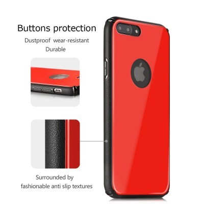 Capa protetora vermelha para smartphone com laterais pretas texturizadas