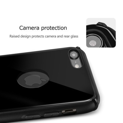 Capa protetora preta para smartphone com destaque na proteção da câmara