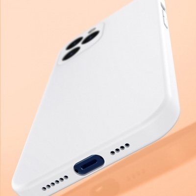 Capa protetora branca para smartphone com recortes para câmera e botões