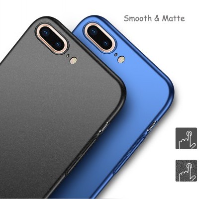 Capas de smartphone preta e azul com acabamento liso e mate, texto 'Smooth & Matte'.