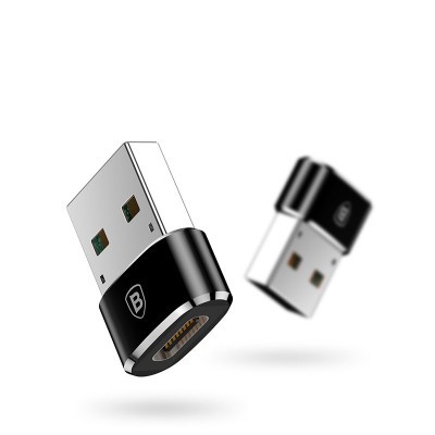 Dois adaptadores USB tipo A pretos e prateados com logótipo 'B'