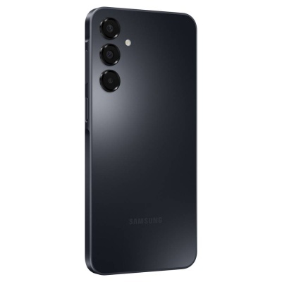 Smartphone Samsung preto com três câmaras traseiras e flash LED