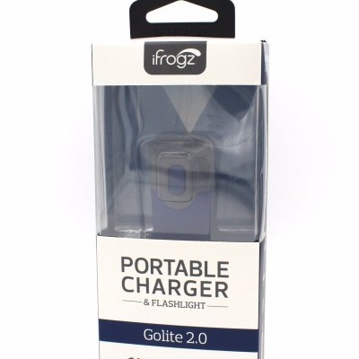 Carregador portátil ifrogz Golite 2.0 em embalagem branca e azul
