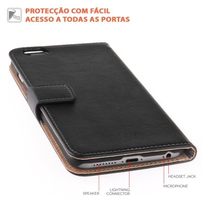 Capa de telemóvel preta em couro com fecho magnético e recortes para portas