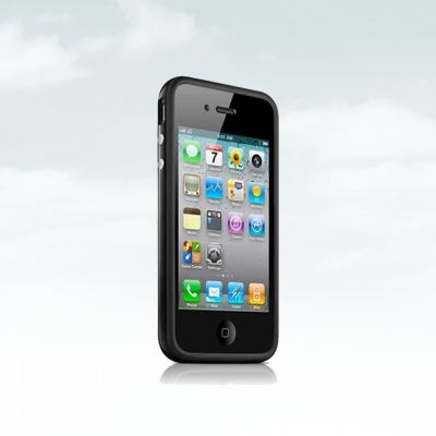 Smartphone preto visto de frente, lado e deitado com ecrã colorido ligado.