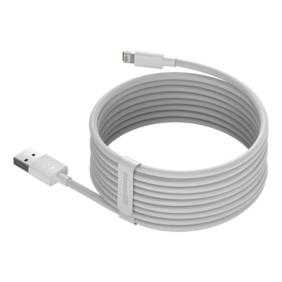 Cabo USB branco enrolado com conetores USB-A e Lightning