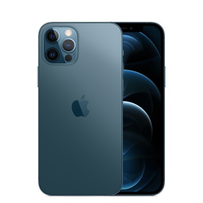 Smartphone Apple iPhone azul escuro com três câmeras na traseira