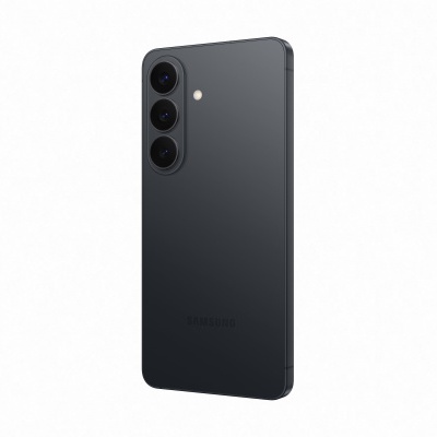 Smartphone Samsung preto com três câmaras traseiras e flash