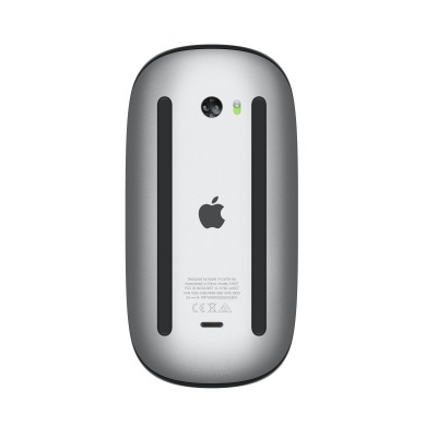 Rato Apple Magic Mouse prateado visto por baixo