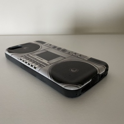 https://www.icare-market.pt/product/iphone-5-5s-se-capa-silicone-vintage-radio