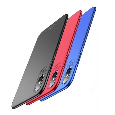 Capas para smartphone nas cores preto, vermelho e azul com textura fosca e abertura para câmera