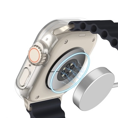 Relógio inteligente cinza com pulseira preta e carregador magnético prateado