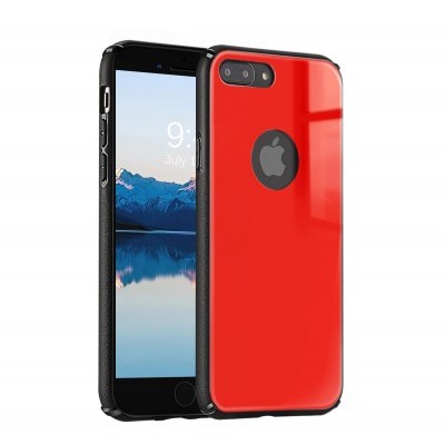 Smartphone preto com capa vermelha brilhante e moldura preta