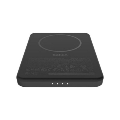 Carregador wireless Belkin preto com luzes indicadores