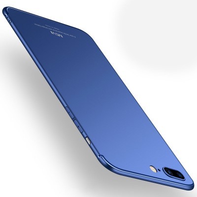 Capa protetora azul para smartphone com orifícios na câmara e botões laterais