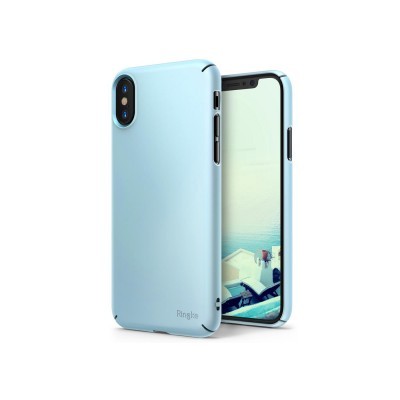 Capa protetora azul clara para smartphone com ecrã frontal visível mostrando paisagem costeira