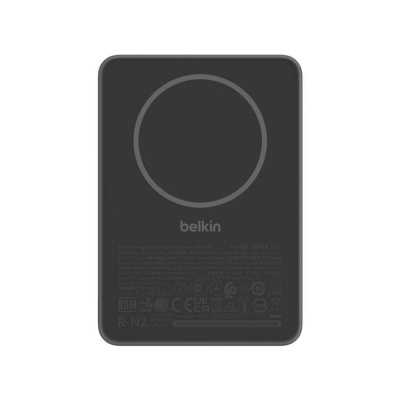 Carregador sem fios Belkin preto com círculo cinzento no centro