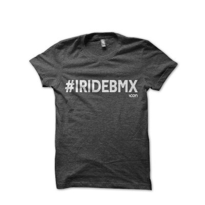 T-shirt cinzenta com texto branco #IRIDEBMX e logo Vcon