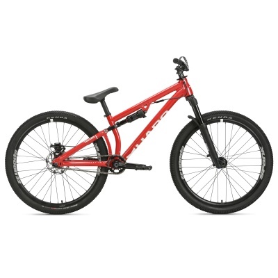 Bicicleta de montanha vermelha com suspensão dianteira