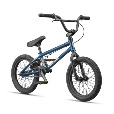 Bicicleta BMX azul metálico com guiador e pneus pretos