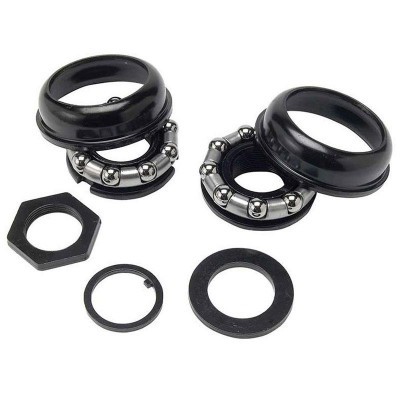 Conjunto de rolamentos de esferas em plástico preto e aço inoxidável sobre fundo branco